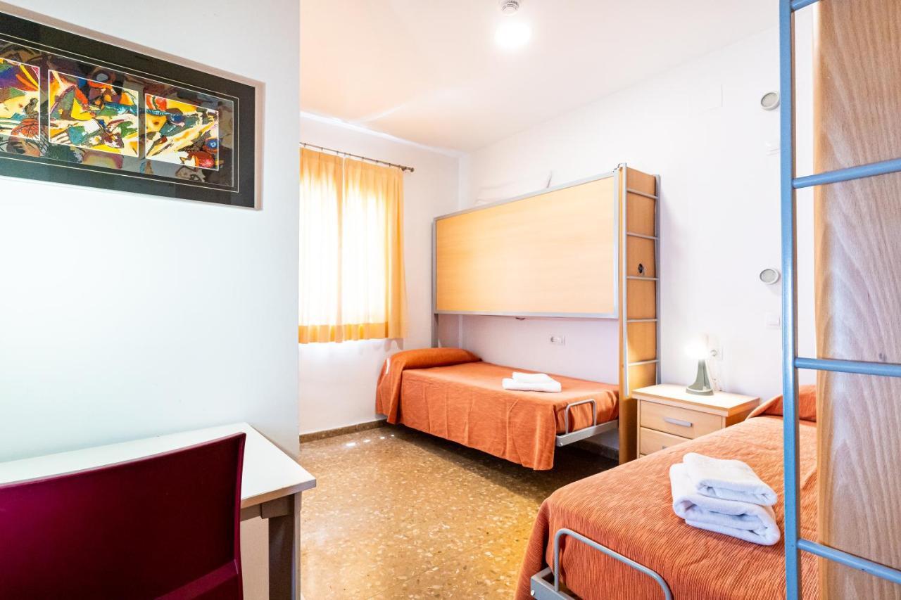 Albergue Inturjoven マルベーリャ エクステリア 写真
